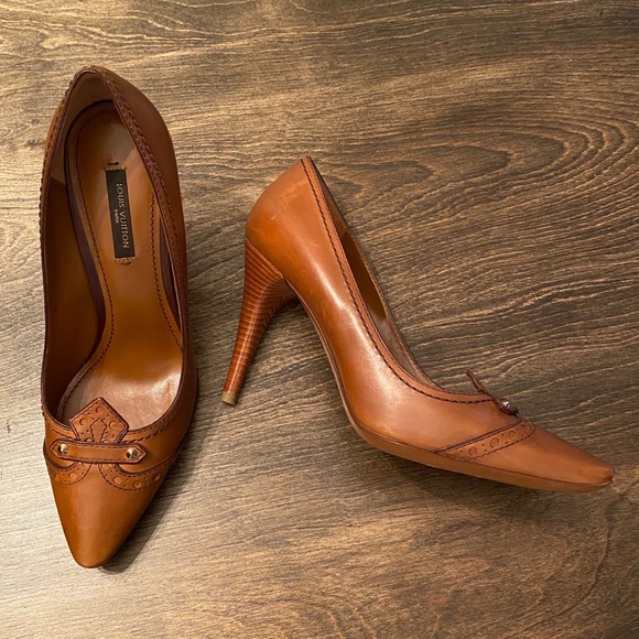 LOUIS VUITTON LV Spectator Stud Pumps Cognac leather size 37 6090 - Picture 4 of 15